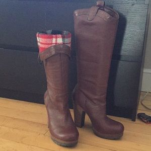 Lucky Brand cranberry block heel boots